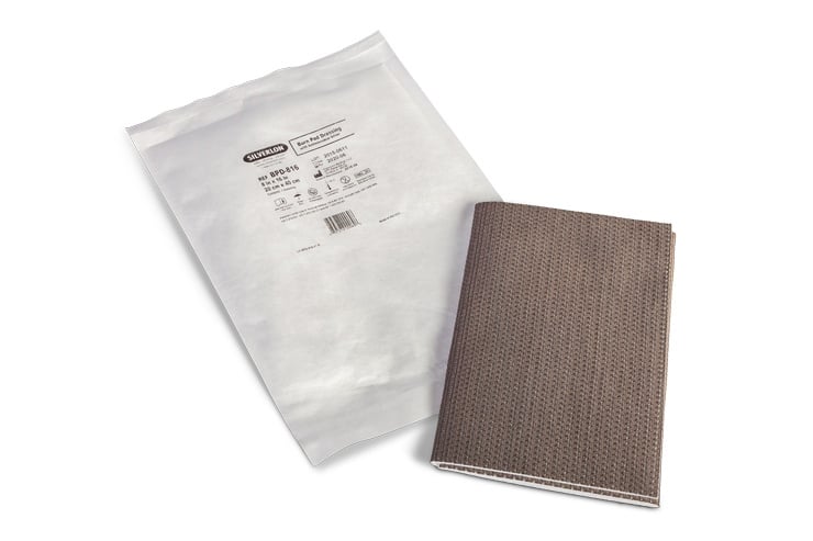 Silverlon Burn Pad Dressings. Apósitos para quemadura con almohadilla Silverlon.